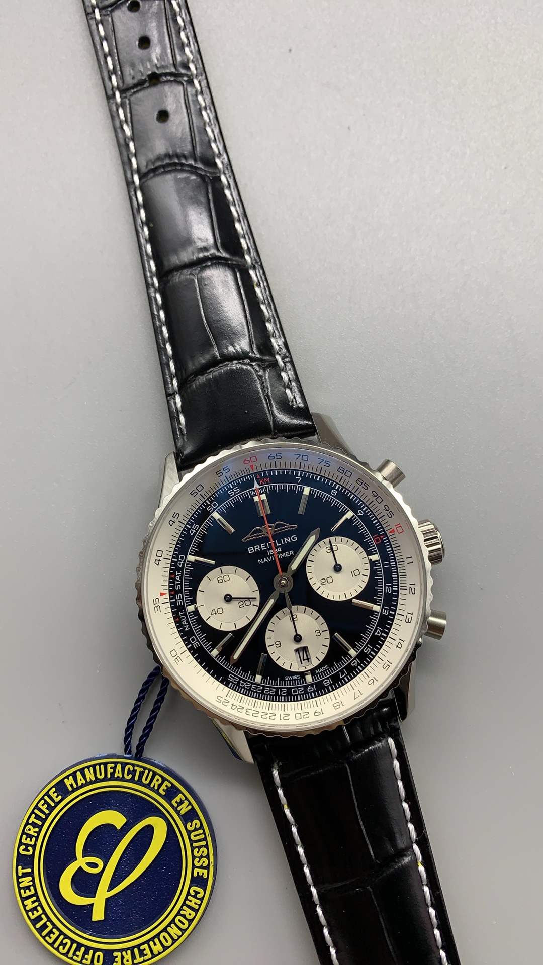 Replica Breitling Navitimer Men Alligator Black 43 mm AB0138211B1P1 - Image 4