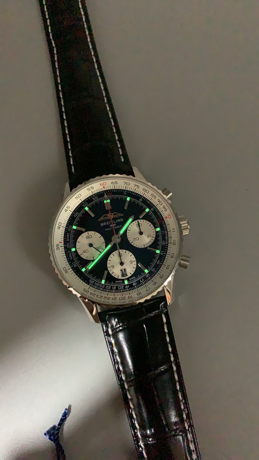 Replica Breitling Navitimer Men Alligator Black 43 mm AB0138211B1P1 - Image 9