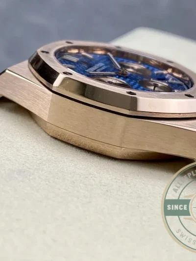 Superclone Audemars Piguet Royal Oak 41 mm, Blue Ref. 26331OR.OO.1220OR.01 - Swiss-Made Clone Watch