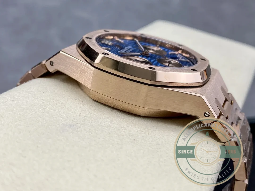 Superclone Audemars Piguet Royal Oak 41 mm, Blue Ref. 26331OR.OO.1220OR.01 - Swiss-Made Clone Watch