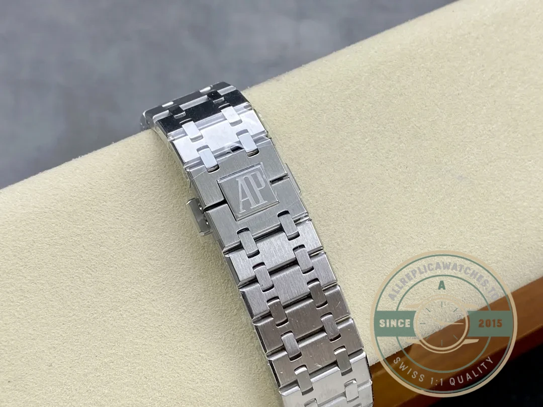 Replica Audemars Piguet Royal Oak Blue, 41 mm Ref. 26331ST.OO.1220ST.01 - Swiss Movement Replica Watch
