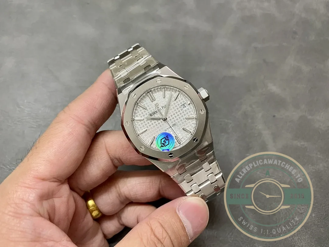 Superclone Audemars Piguet Royal Oak White Dial 15450ST 37mm - Swiss Movement Replica Watch
