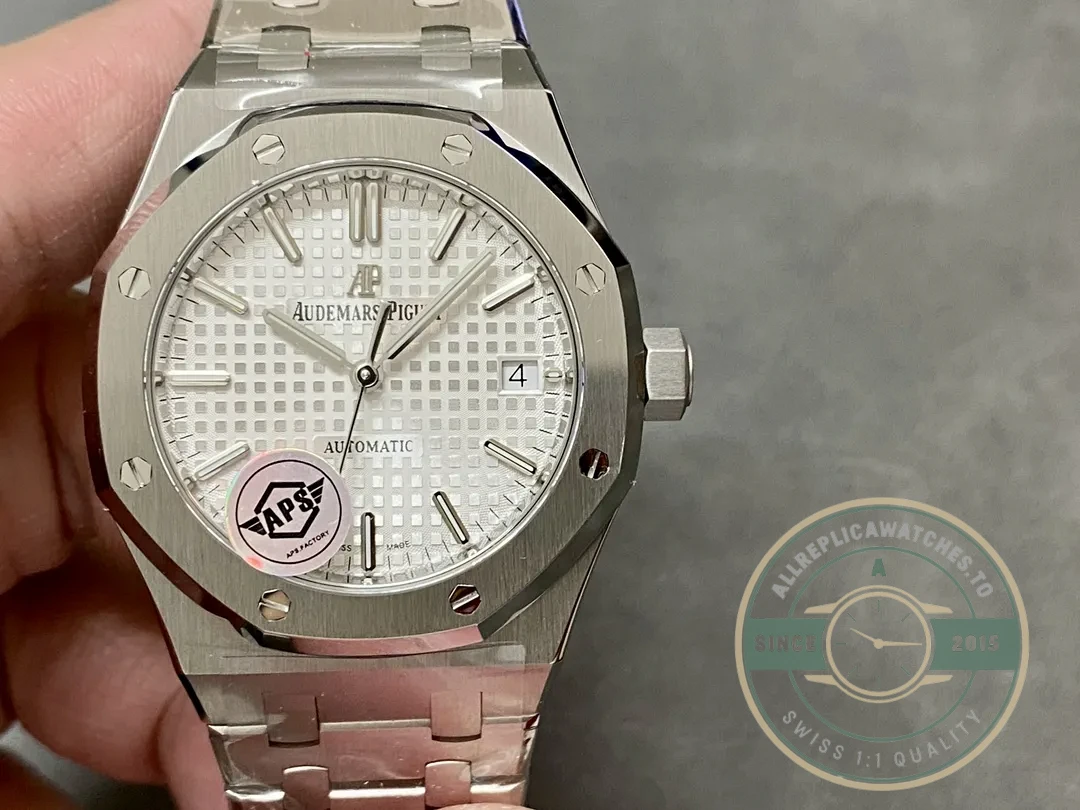 Superclone Audemars Piguet Royal Oak White Dial 15450ST 37mm - Affordable Luxury Replica Timepiece