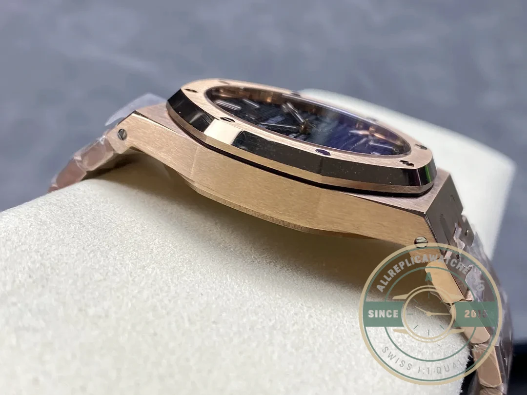 Replica Audemars Piguet Royal Oak Black, 41 mm Ref. 15500OR.OO.1220OR.01 - Swiss Movement Replica Watch