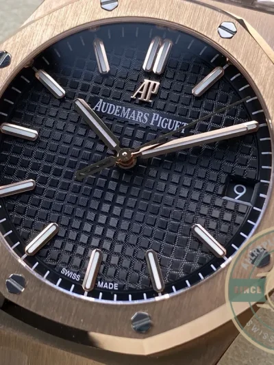 Replica Audemars Piguet Royal Oak Black, 41 mm Ref. 15500OR.OO.1220OR.01 - Swiss-Made Clone Watch