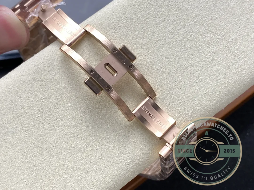 Replica Audemars Piguet Royal Oak Black, 41 mm Ref. 15500OR.OO.1220OR.01 - Affordable Luxury Replica Timepiece