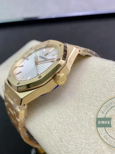 Replica Audemars Piguet Royal Oak White Dial 15500OR - Factory Super Clone Watch