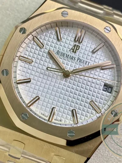 Replica Audemars Piguet Royal Oak White Dial 15500OR - High-Grade Replica Watch