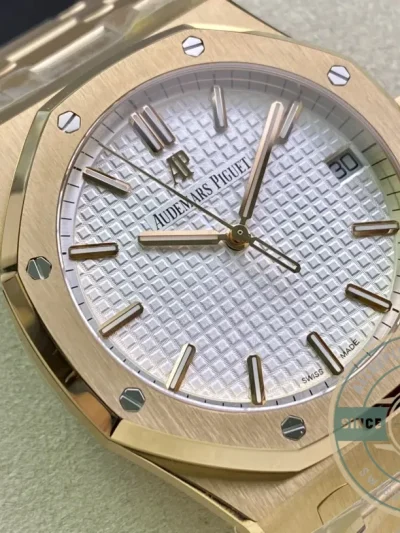 Replica Audemars Piguet Royal Oak White Dial 15500OR - Affordable Super Clone Watch