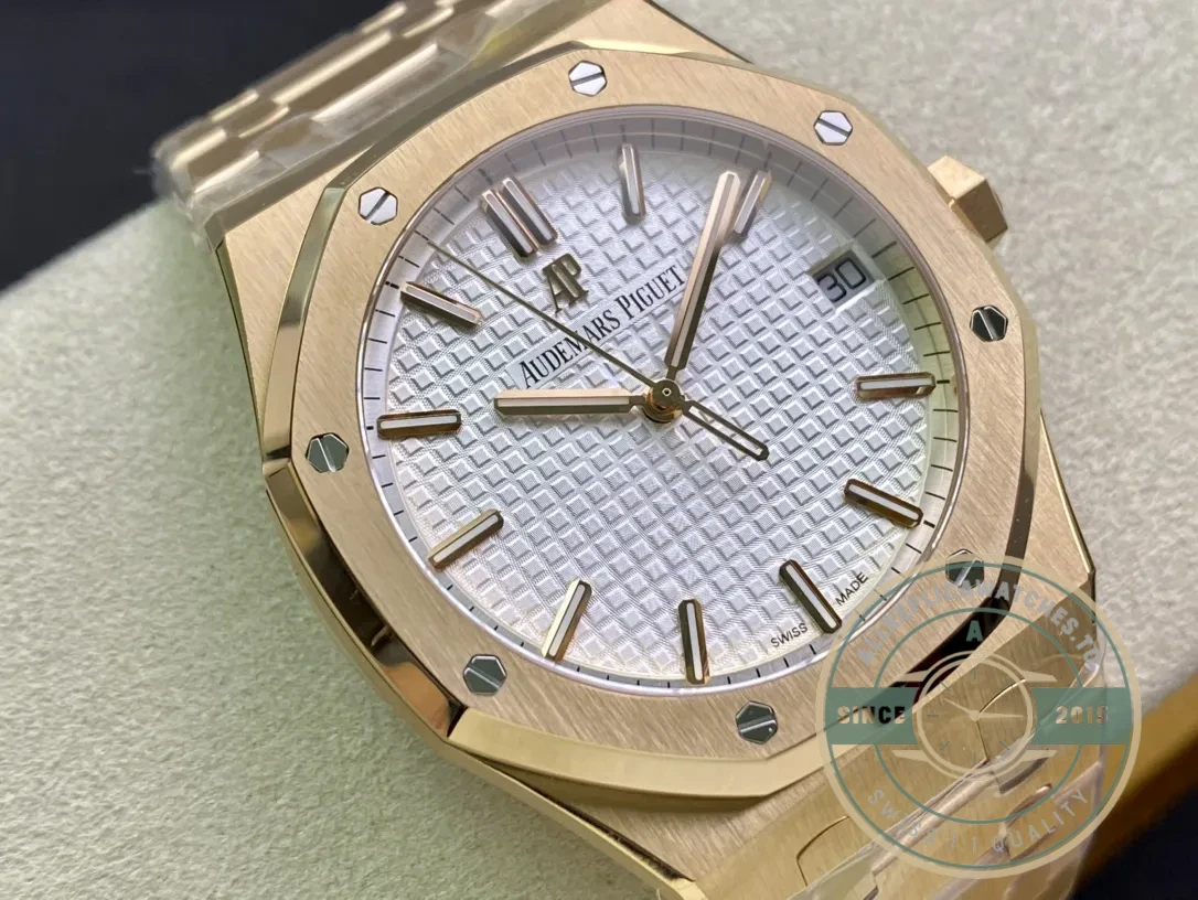 Replica Audemars Piguet Royal Oak White Dial 15500OR - Affordable Super Clone Watch