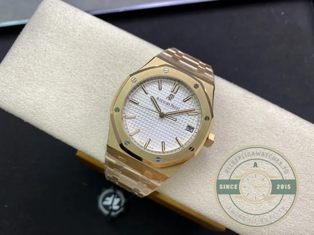 Replica Audemars Piguet Royal Oak White Dial 15500OR - Luxury Replica Watch