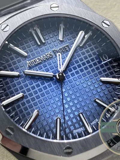 Replica Audemars Piguet Royal Oak Blue, 41 mm Ref. 15500ST.OO.1220ST.01 - High-Grade Replica Watch