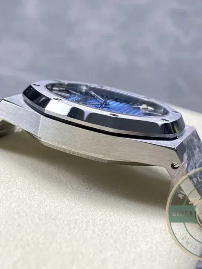 Replica Audemars Piguet Royal Oak Blue, 41 mm Ref. 15500ST.OO.1220ST.01 - Luxury Replica Watch