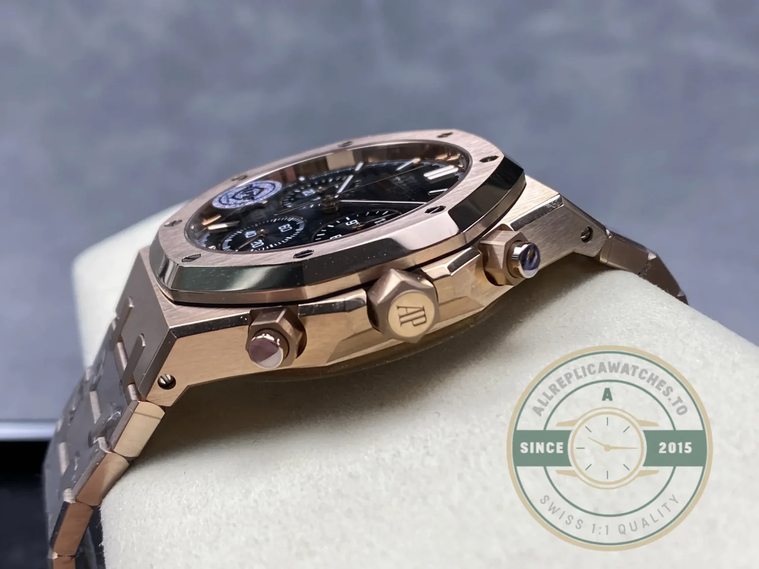 Replica Audemars Piguet Royal Oak Black Dial 26240OR.OO.1320OR.06 - Swiss-Made Clone Watch