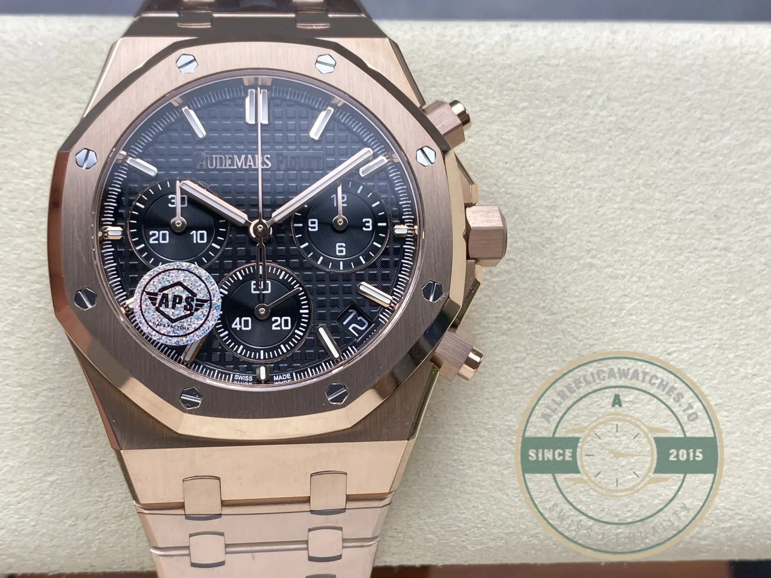 Replica Audemars Piguet Royal Oak Black Dial 26240OR.OO.1320OR.06 - Factory Super Clone Watch
