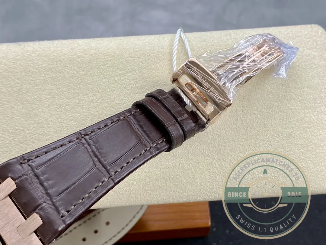 Superclone Audemars Piguet Royal Oak 26331OR.OO.D821CR.01 - 1:1 Swiss Replica Watch