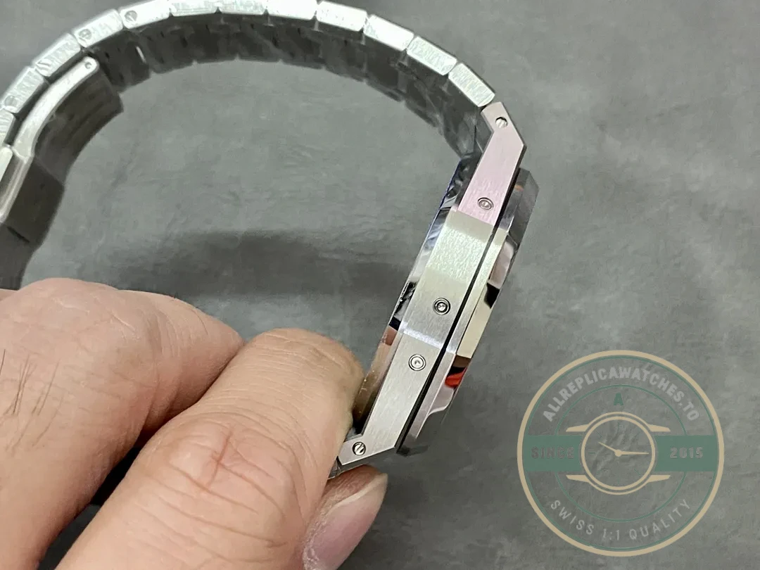 Superclone Audemars Piguet Royal Oak 26574ST.OO.1220ST.03 - Top-Tier Swiss Replica Watch