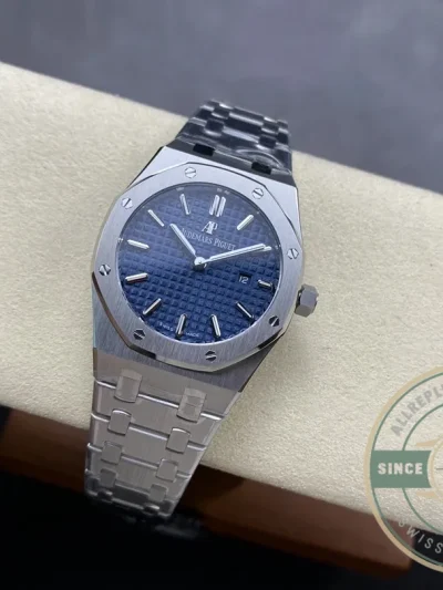 Replica Audemars Piguet Royal Oak Blue Dial 67651IP.ZZ.1261IP.01 33mm - High-Grade Replica Watch