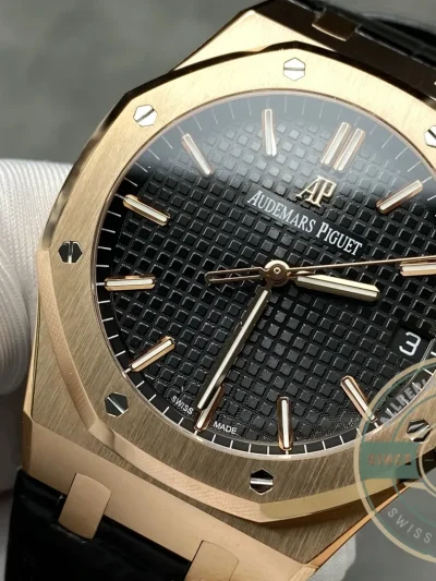 Replica Audemars Piguet Royal Oak Leather Strap 15500OR - High-Grade Replica Watch