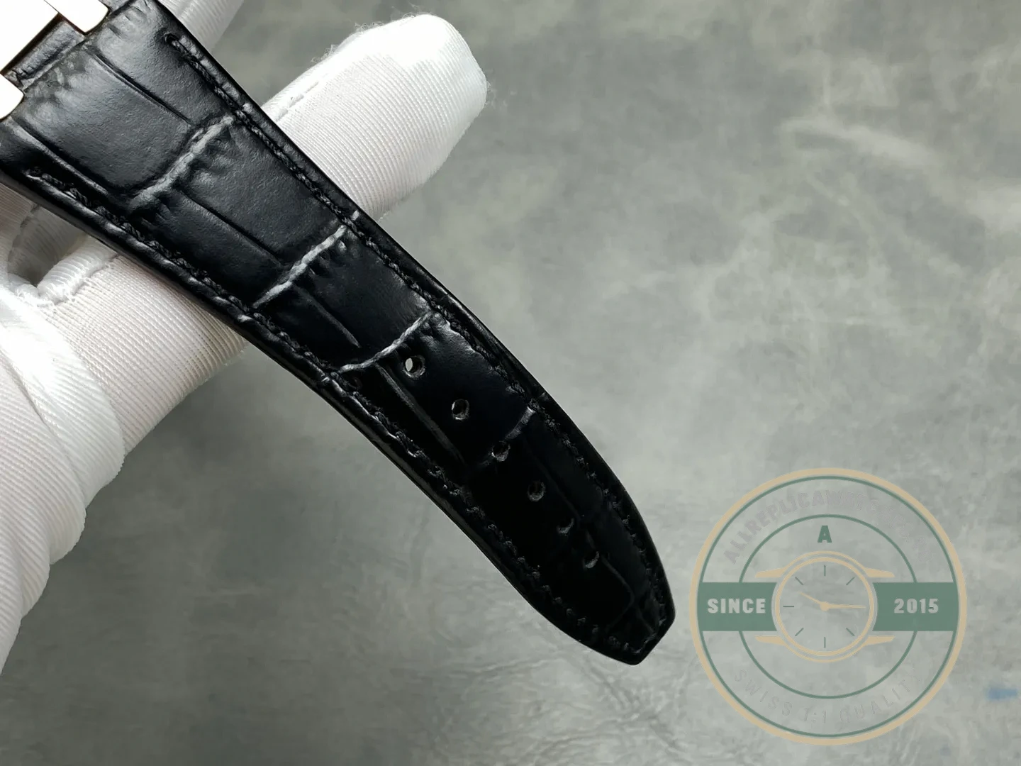 Replica Audemars Piguet Royal Oak Leather Strap 15500OR - Premium Super Clone Watch