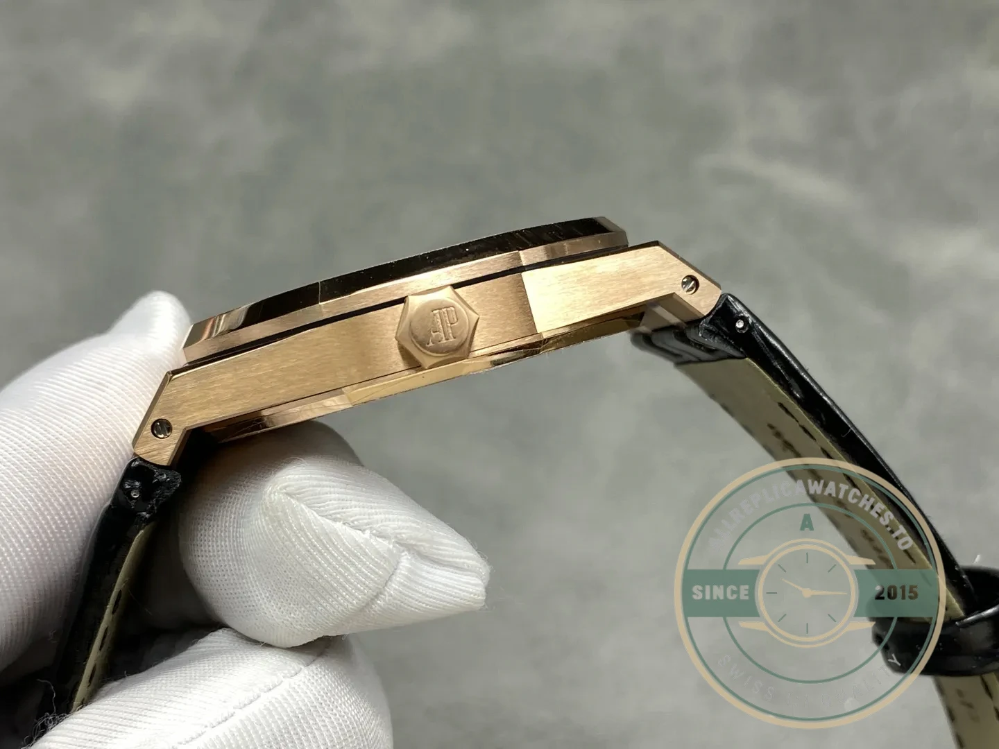 Replica Audemars Piguet Royal Oak Leather Strap 15500OR - Premium Super Clone Watch