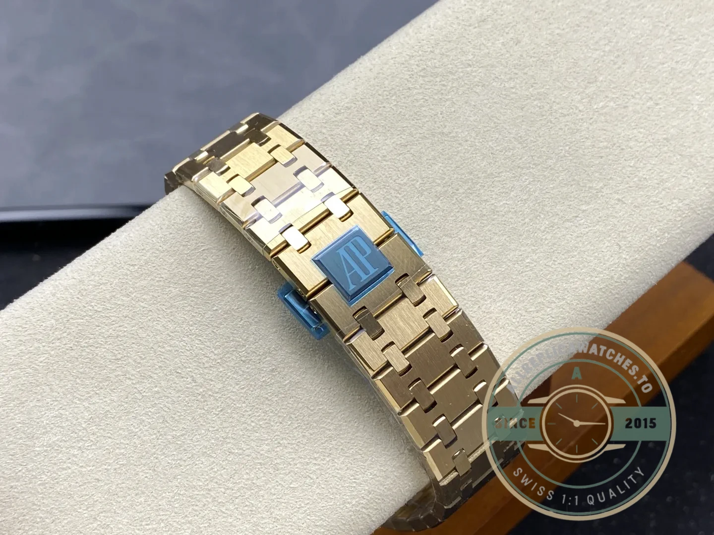 Superclone Audemars Piguet Royal Oak series 26240BA.OO.1320BA.02 - Top-Tier Swiss Replica Watch