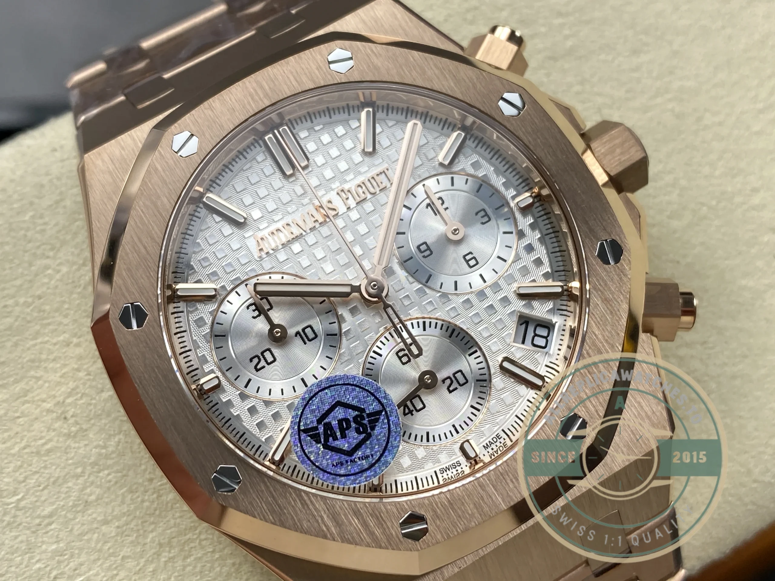 Replica Audemars Piguet Royal Oak White Dial 26240OR.OO.1320OR.07 - Premium Super Clone Watch