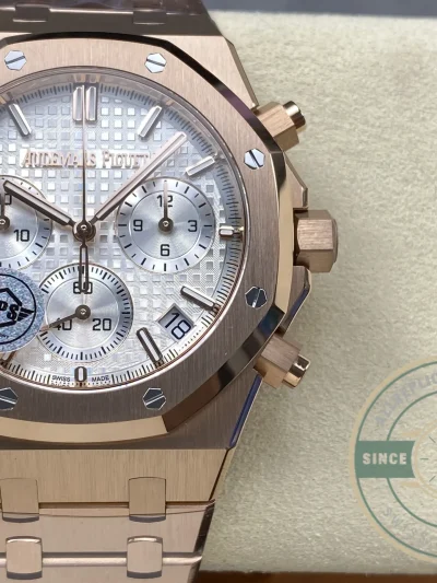 Replica Audemars Piguet Royal Oak White Dial 26240OR.OO.1320OR.07 - Luxury Replica Watch