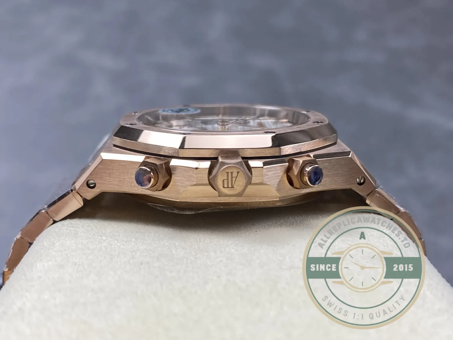 Replica Audemars Piguet Royal Oak White Dial 26240OR.OO.1320OR.07 - Swiss Movement Replica Watch