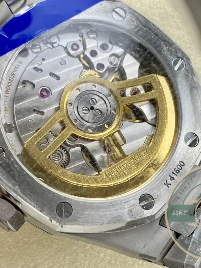 Superclone Audemars Piguet Royal Oak Black, 41 mm Ref. 15500ST.OO.1220ST.03 - Affordable Luxury Replica Timepiece