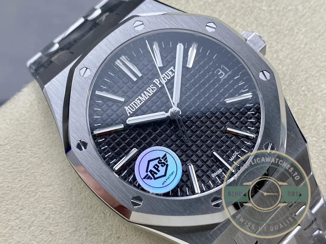 Superclone Audemars Piguet Royal Oak Black, 41 mm Ref. 15500ST.OO.1220ST.03 - High-Grade Replica Watch