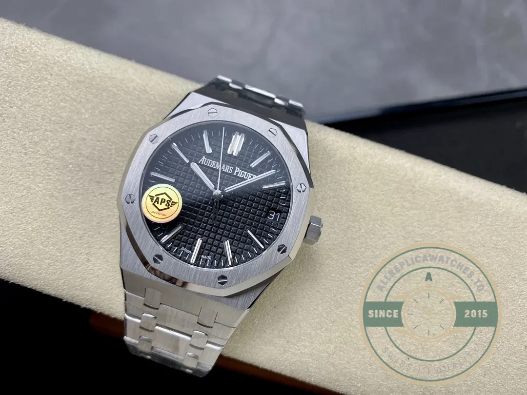 Superclone Audemars Piguet Royal Oak Black, 41 mm Ref. 15500ST.OO.1220ST.03 - High-Grade Replica Watch
