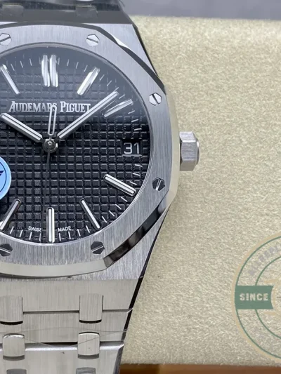 Superclone Audemars Piguet Royal Oak Black, 41 mm Ref. 15500ST.OO.1220ST.03 - High-Grade Replica Watch