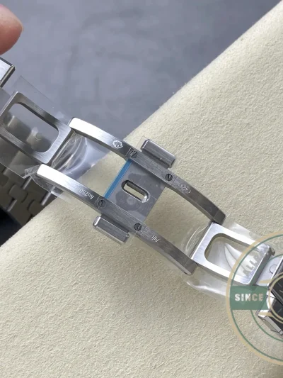 Replica Audemars Piguet Royal Oak 26240BC.OO.1320BC.01 - Factory Super Clone Watch