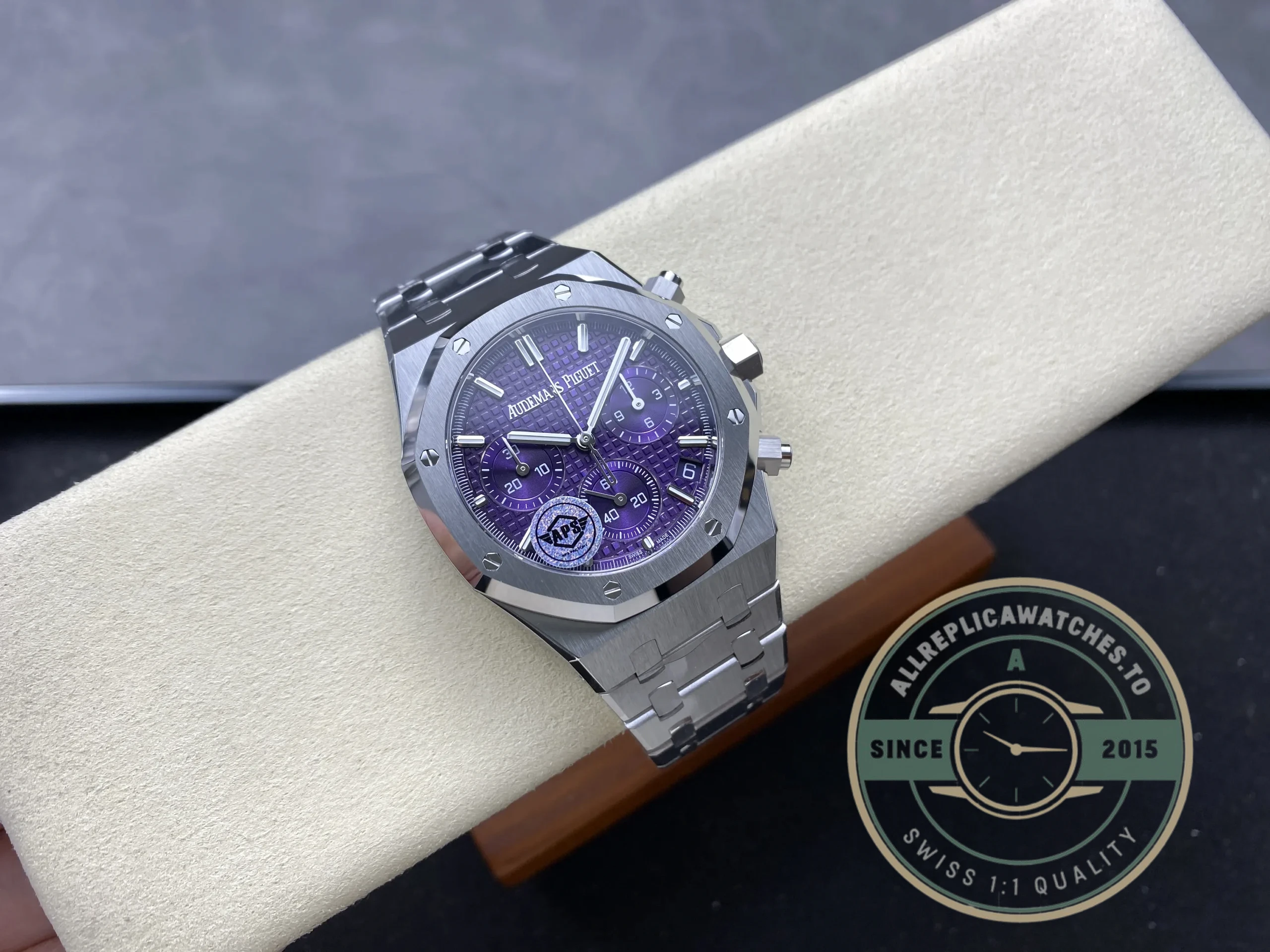 Replica Audemars Piguet Royal Oak 26240BC.OO.1320BC.01 - Luxury Replica Watch