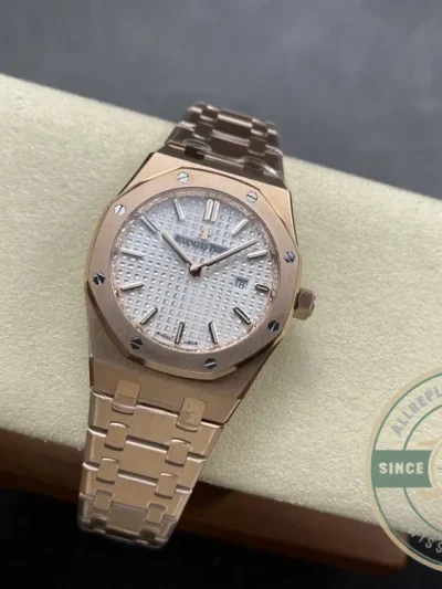 Replica Audemars Piguet Royal Oak 67651OR.ZZ.1261OR.01 33mm - Swiss Movement Replica Watch