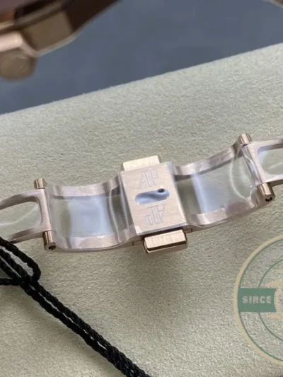 Replica Audemars Piguet Royal Oak 67651OR.ZZ.1261OR.01 33mm - Swiss Movement Replica Watch