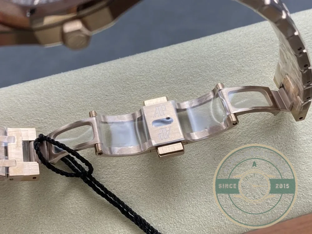 Replica Audemars Piguet Royal Oak 67651OR.ZZ.1261OR.01 33mm - Swiss Movement Replica Watch
