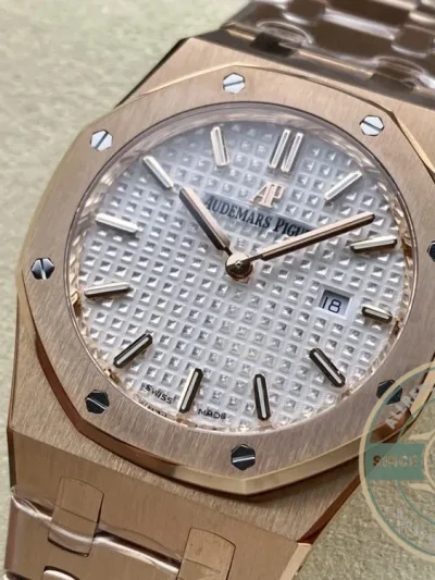Replica Audemars Piguet Royal Oak 67651OR.ZZ.1261OR.01 33mm - Best Quality Replica Watch