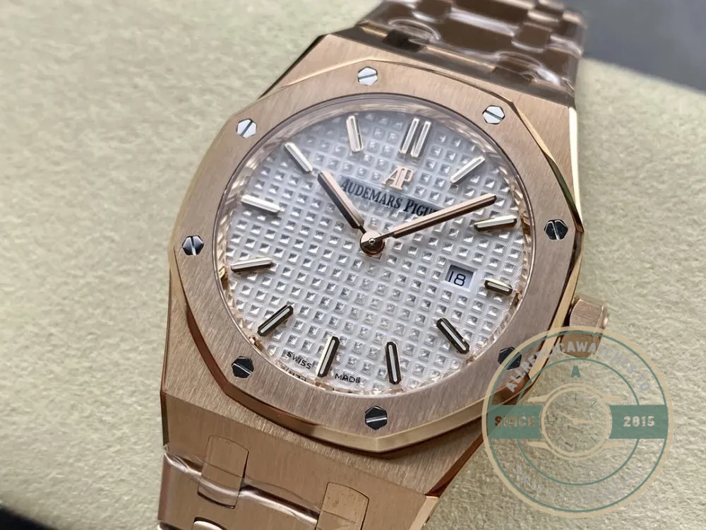 Replica Audemars Piguet Royal Oak 67651OR.ZZ.1261OR.01 33mm - Best Quality Replica Watch