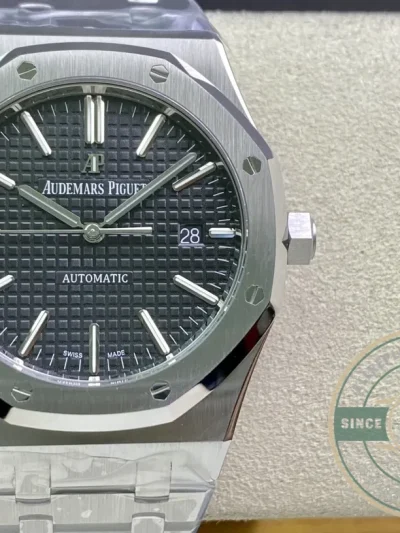 Replica Audemars Piguet Royal Oak Black Dial 15400ST.OO.1220ST.04 - Affordable Super Clone Watch