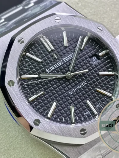 Replica Audemars Piguet Royal Oak Black Dial 15400ST.OO.1220ST.04 - Premium Super Clone Watch