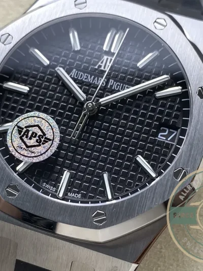 Replica Audemars Piguet Royal Oak Black Dial, Rubber 15500ST.OO.1220ST.03 41mm - Swiss-Made Clone Watch