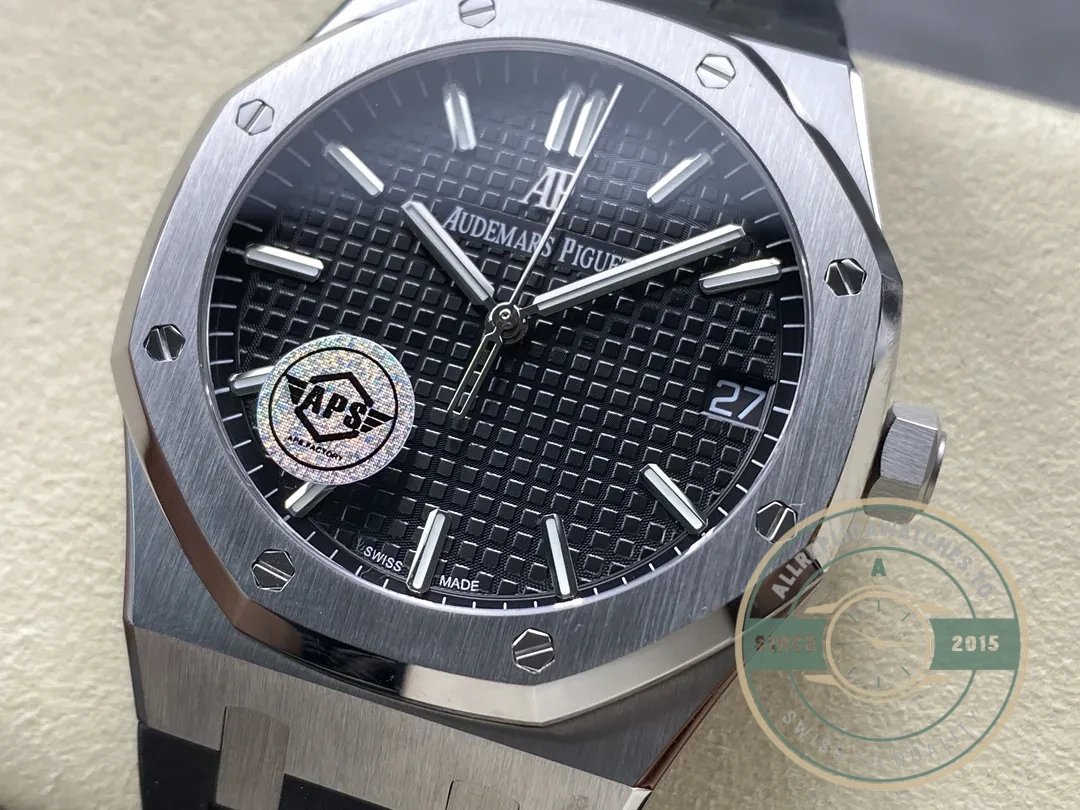 Replica Audemars Piguet Royal Oak Black Dial, Rubber 15500ST.OO.1220ST.03 41mm - Swiss-Made Clone Watch