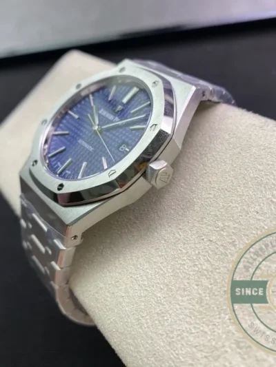 Replica Audemars Piguet Royal Oak Blue Dial 15400ST.OO.1220ST.03 - Factory Super Clone Watch