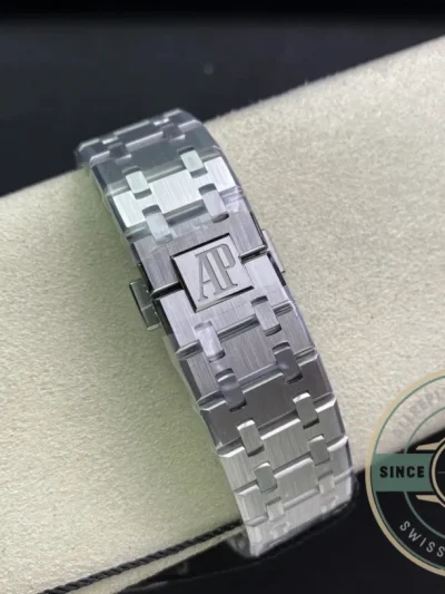 Replica Audemars Piguet Royal Oak Blue Dial 15400ST.OO.1220ST.03 - 1:1 Swiss Replica Watch