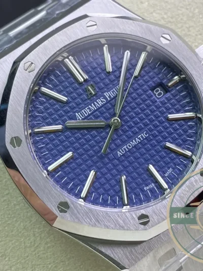 Replica Audemars Piguet Royal Oak Blue Dial 15400ST.OO.1220ST.03 - Swiss-Made Clone Watch