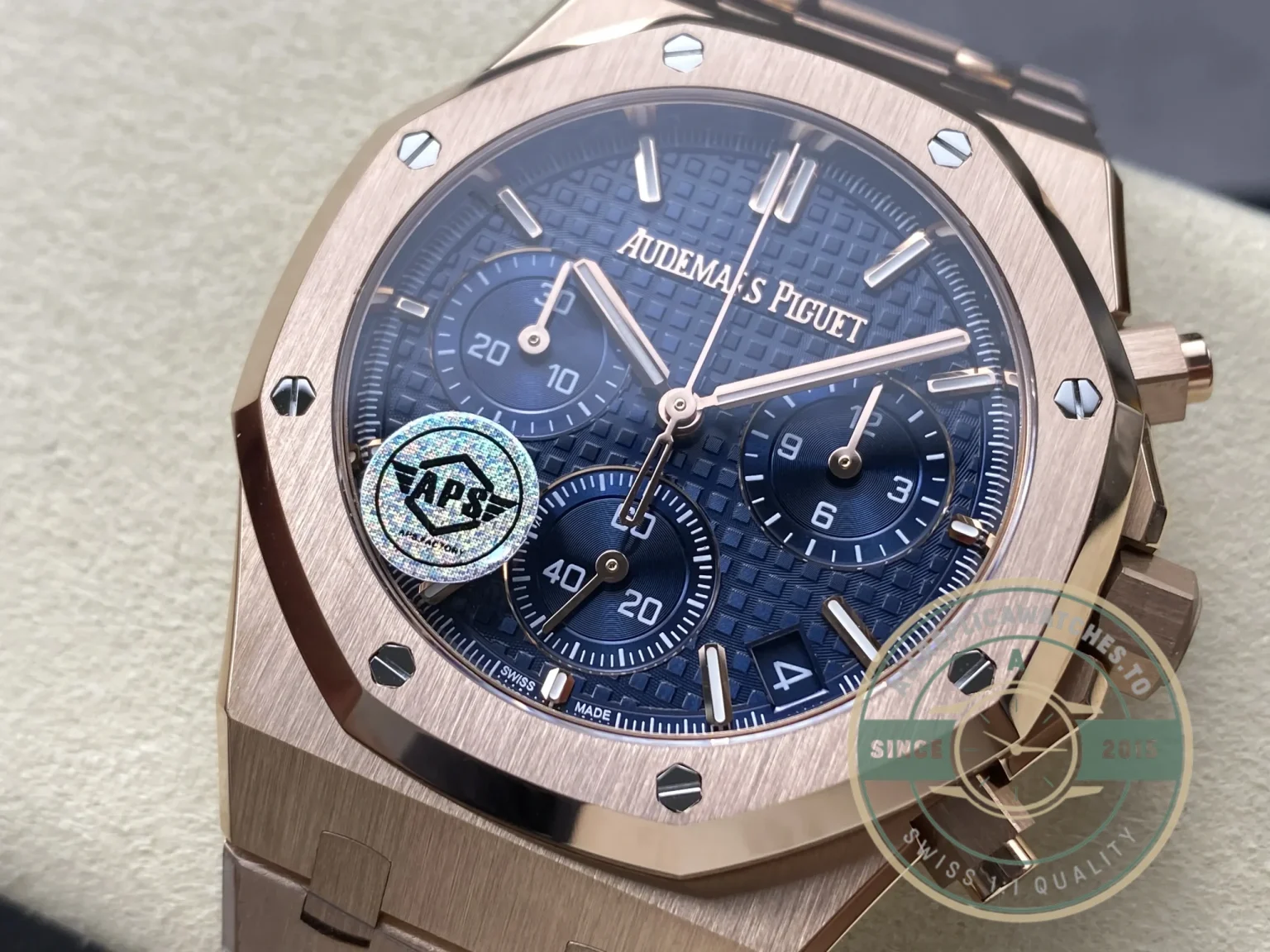Replica Audemars Piguet Royal Oak Blue Dial 26240OR.OO.1320OR.05 - Affordable Super Clone Watch