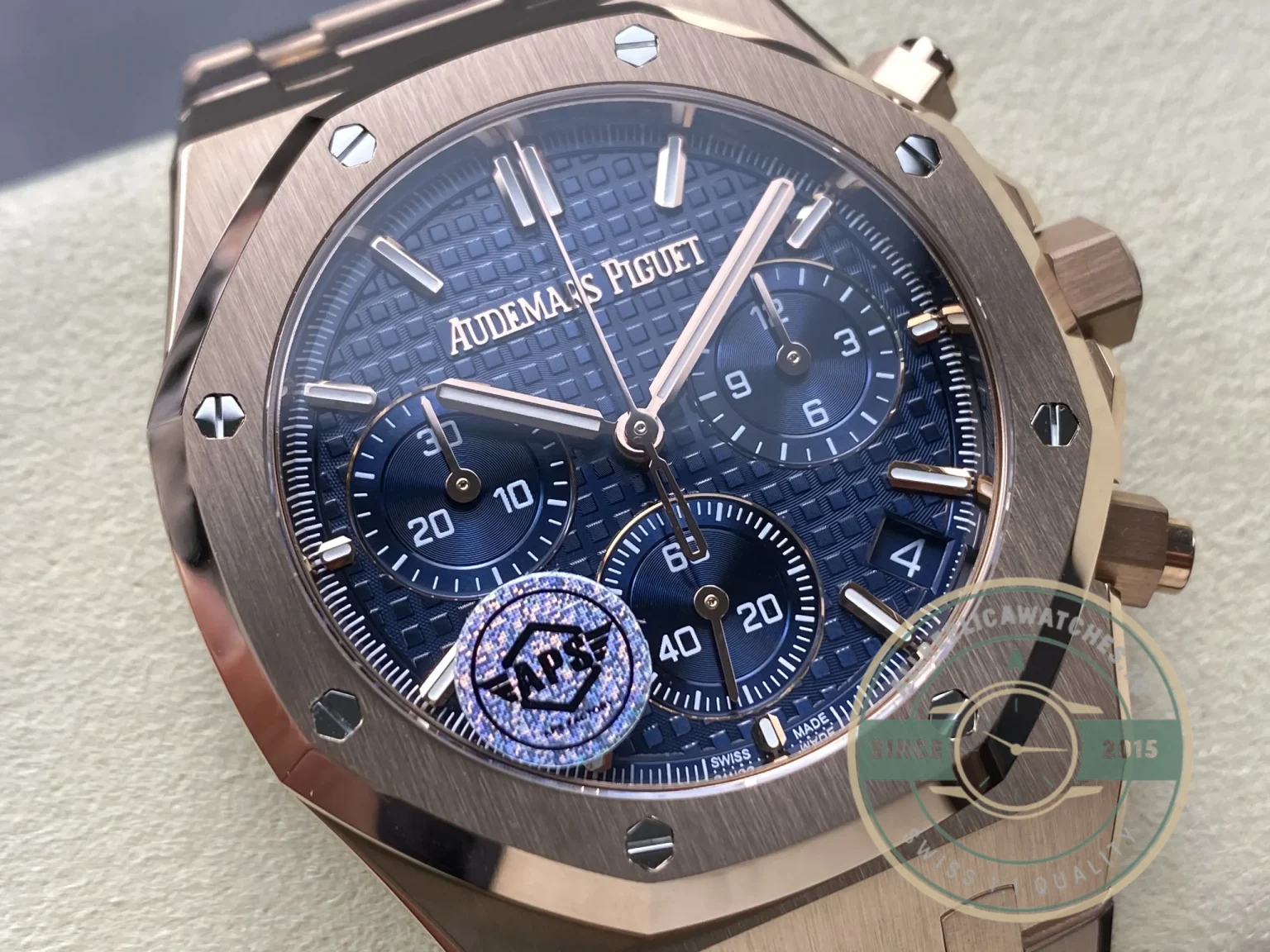 Replica Audemars Piguet Royal Oak Blue Dial 26240OR.OO.1320OR.05 - 1:1 Swiss Replica Watch
