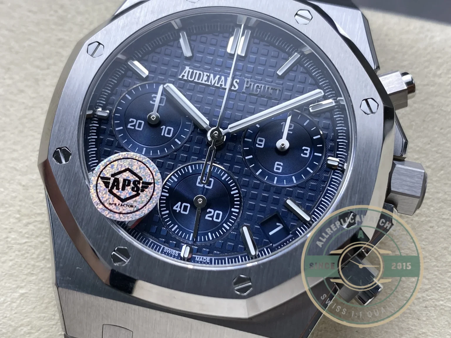 Replica Audemars Piguet Royal Oak Blue Dial 26240ST.OO.1320ST.05 - Affordable Luxury Replica Timepiece